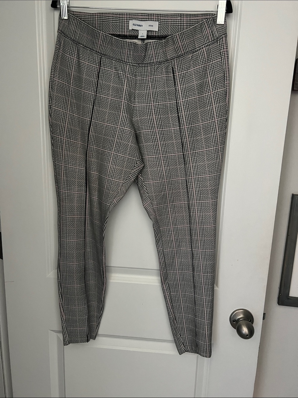Old Navy Black and White Glen Plaid Slim Tapered Pants